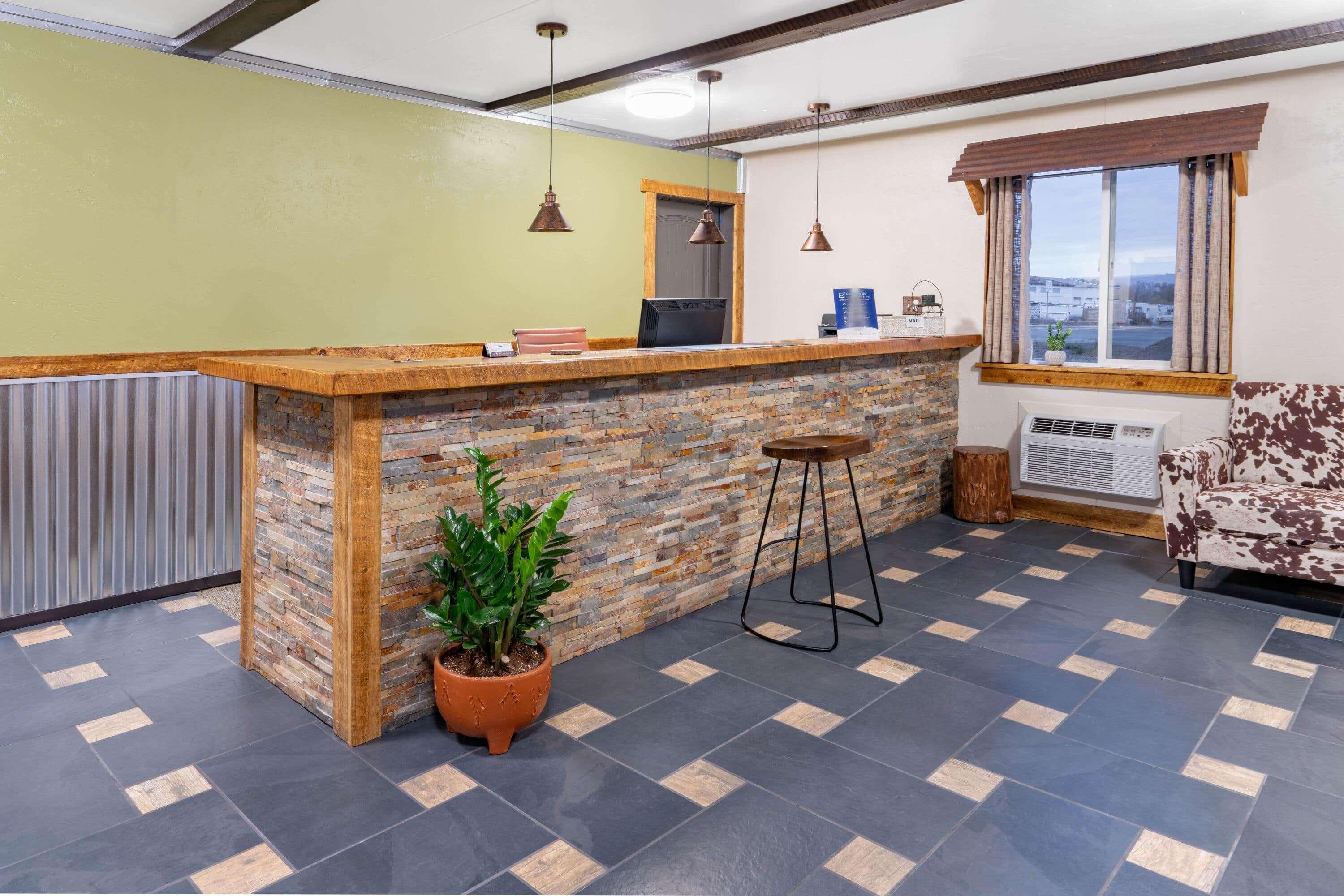 Travelodge By Wyndham Lovell Bighorns Esterno foto